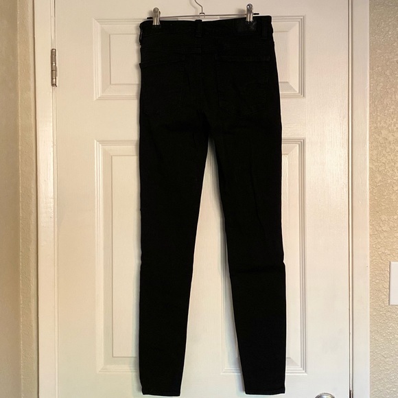 Distressed High Rise Jegging - Picture 3 of 6